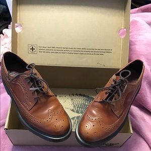 COPY - Doc Martens Dr Martens Crazy Horse Brogues